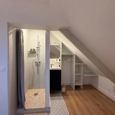 Casa - T4, Proche *